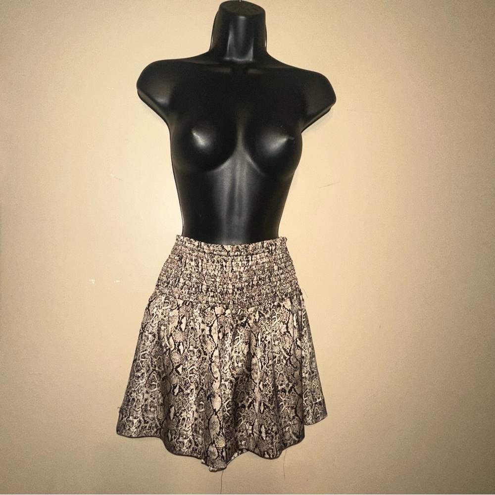 Women's python Print Shorts